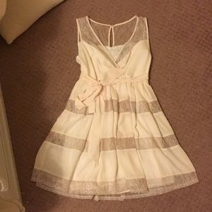 maxandcleo cream cocktail dress - size 4